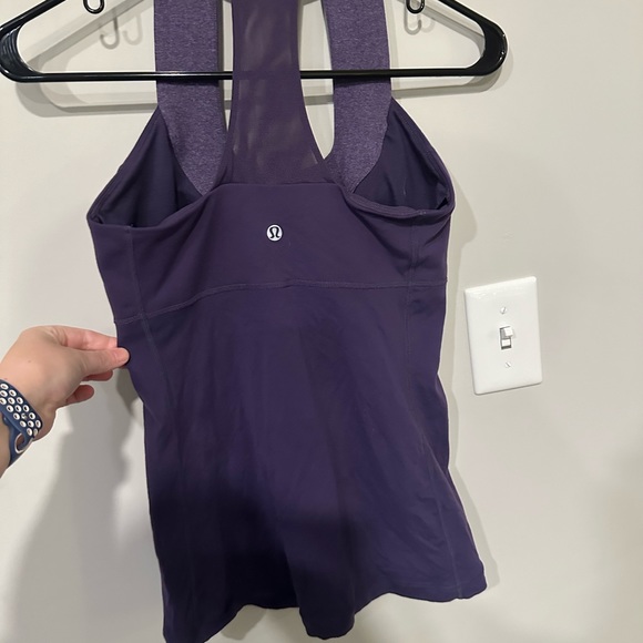 Lululemon Scoop Neck Tank - Picture 3 of 7